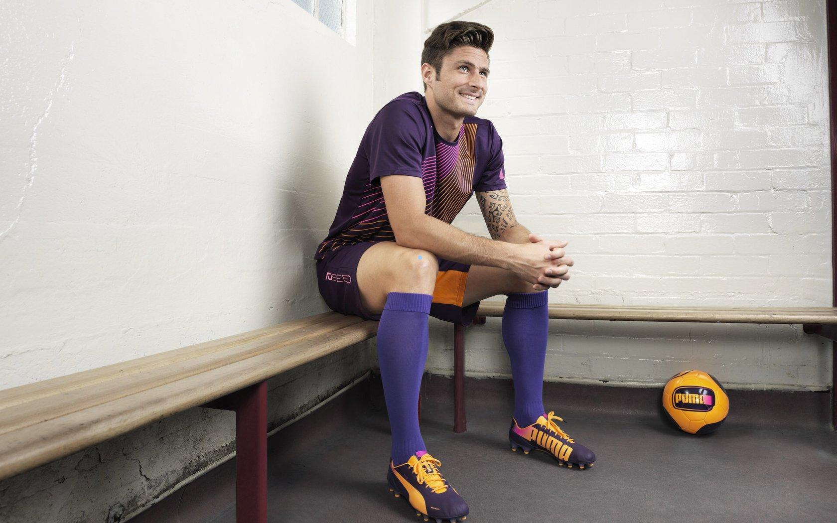 科怀·伦纳德2026赛季初绽放光芒，得分236分抢断20次，攻防两端冠绝联盟