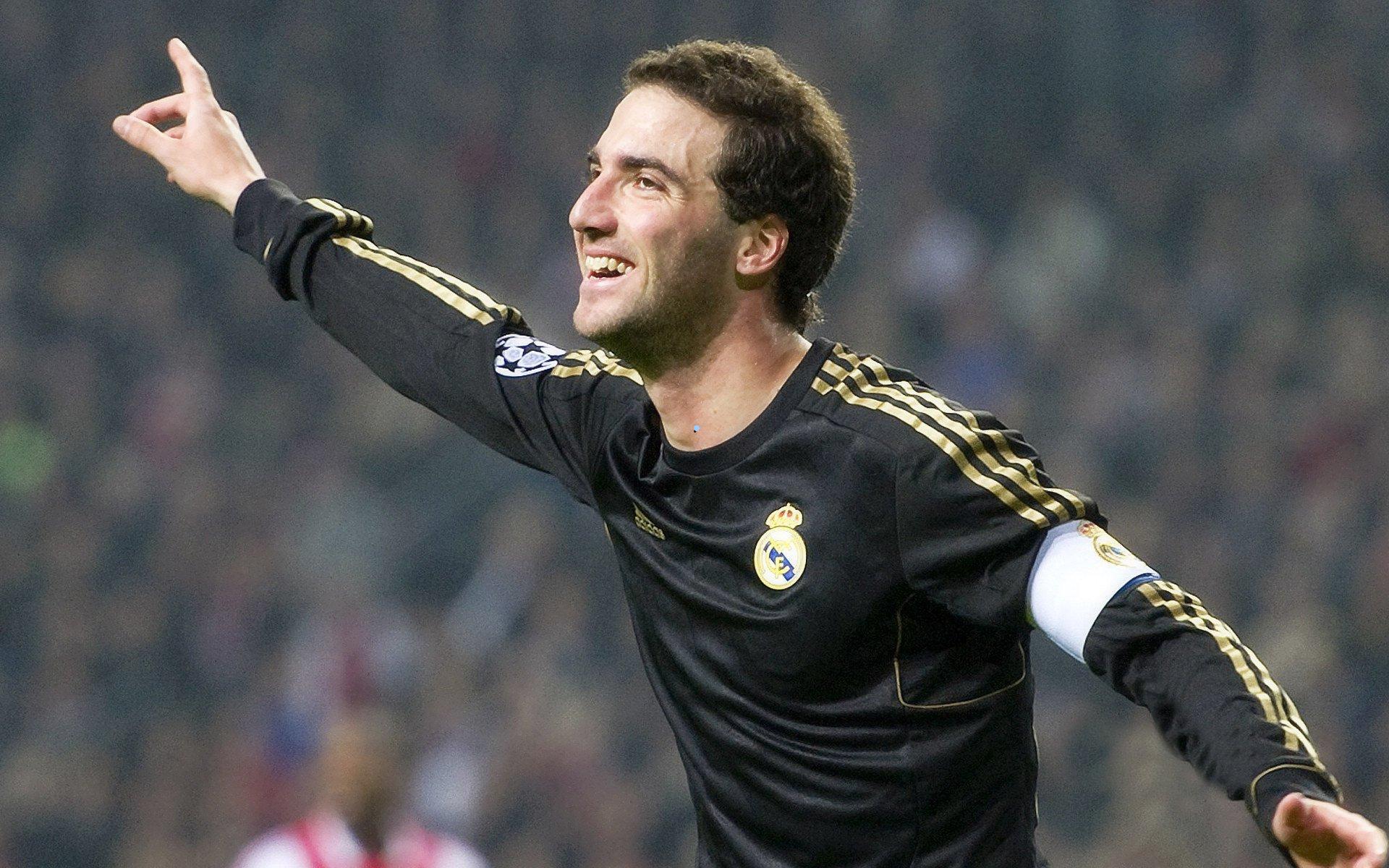 梅开二度创历史！弗格森成意大利球队欧战第三位爱尔兰射手